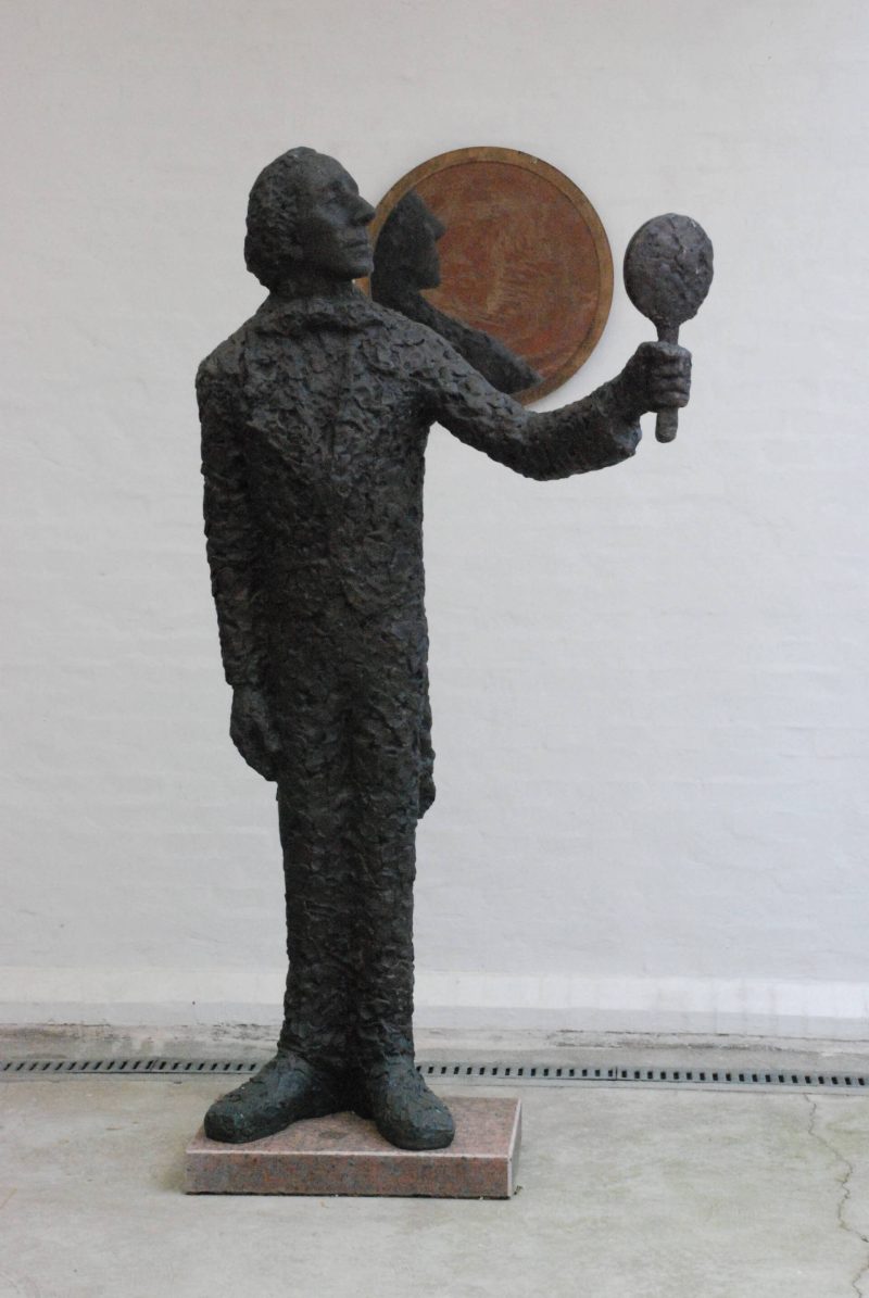 H.C. Andersen spiegelt sich, 2006, Bronze, rostfreier Stahl und Granit, eigenes Foto